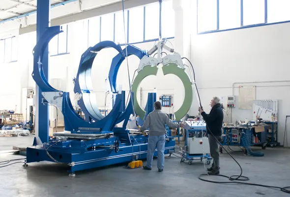 Macchine per teleriscaldamento con piastre apribili